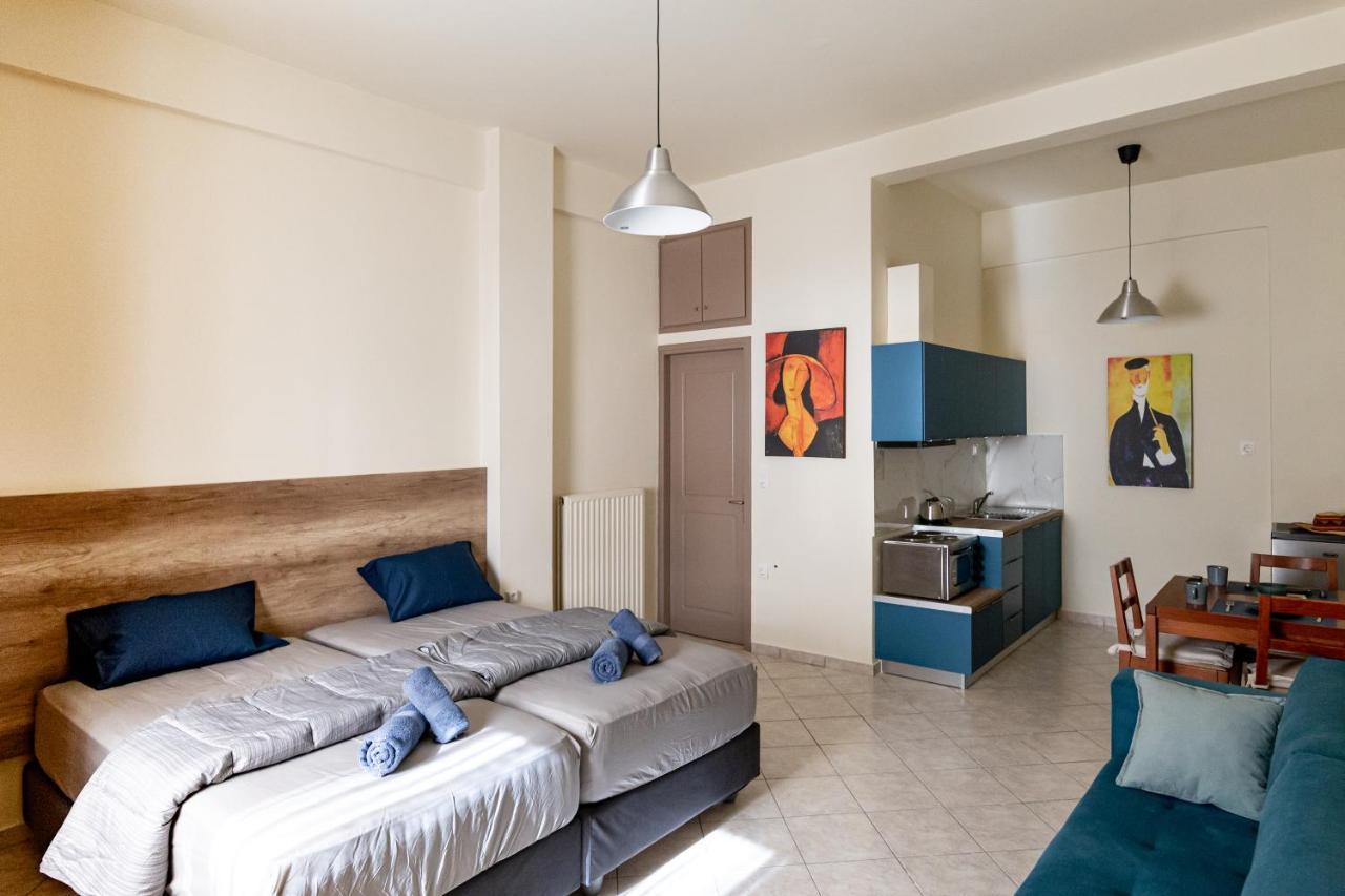 Στη Μαρίνα Της Πόλης, Δίπλα Στο Λιμάνι! Appartement Kalamáta Buitenkant foto